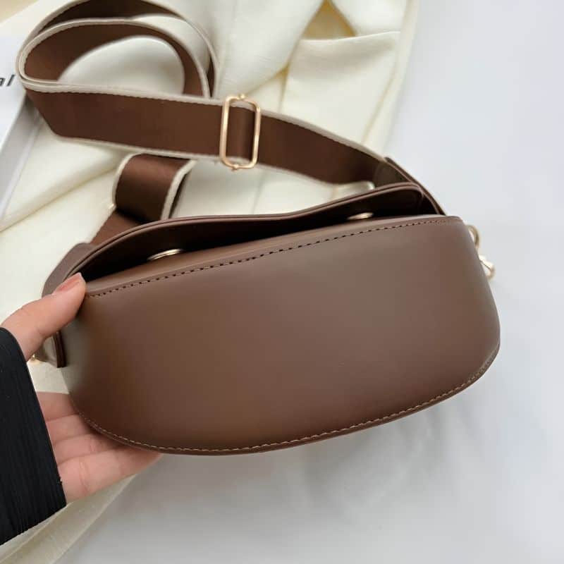 Bauchtasche für Damen in Braun Rückansicht