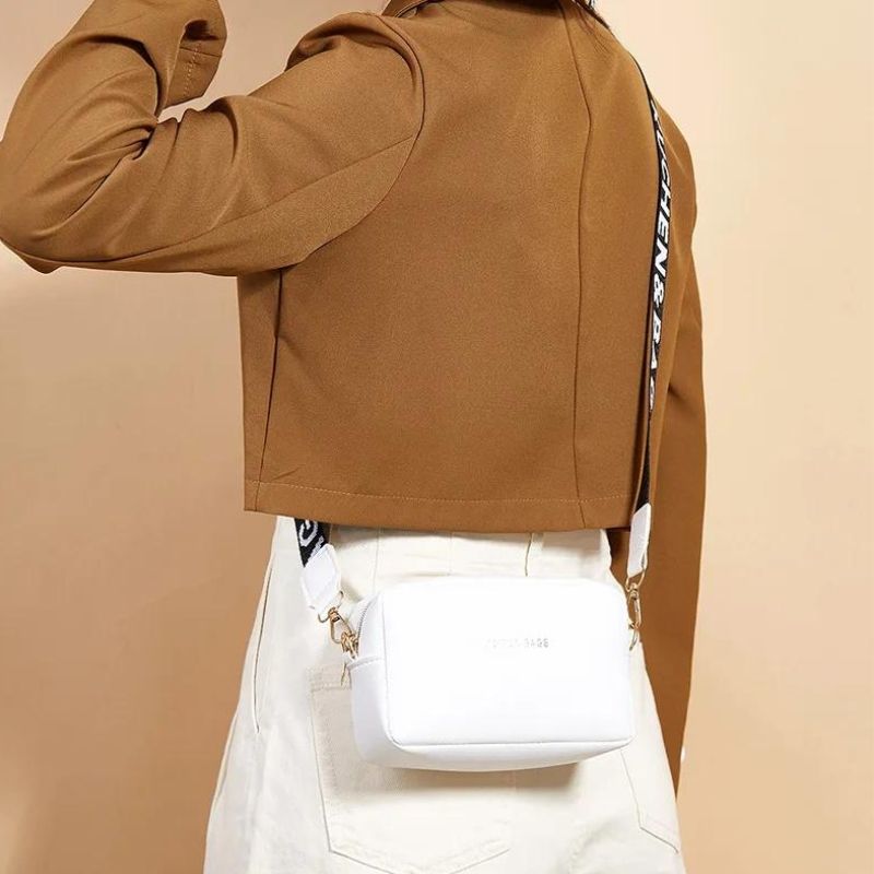 sac banane femme cuir pas cher porté en bandoulière
