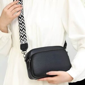 sac banane à la mode porté en bandoulière