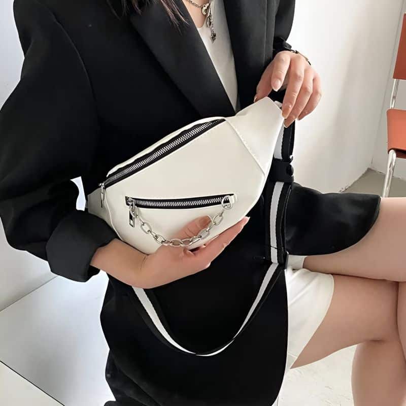 Bauchtasche aus weißem Leder