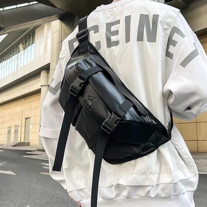 Hübsche Reise-Bauchtasche für Damen