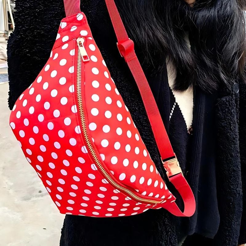 Schicke gepunktete Bauchtasche