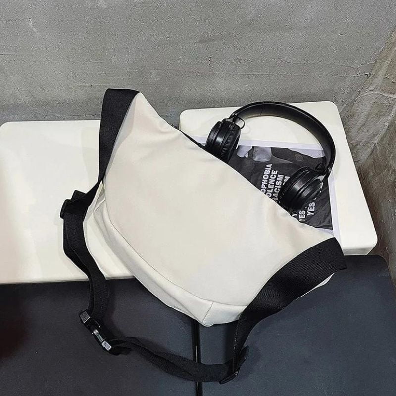 Weiße Bauchtasche für Herren Design