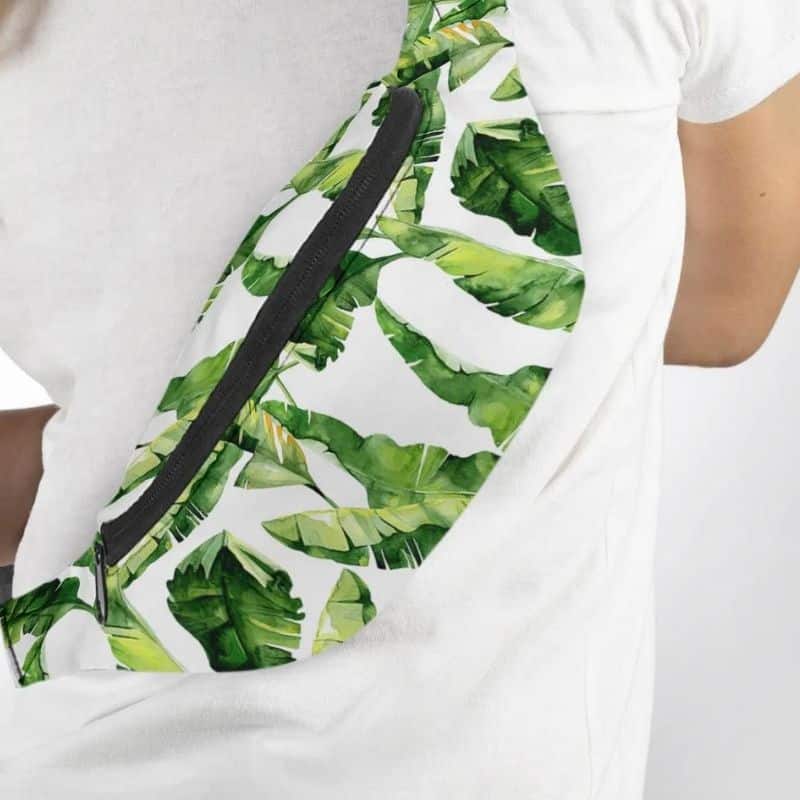 Weiße und grüne Bauchtasche für Herren