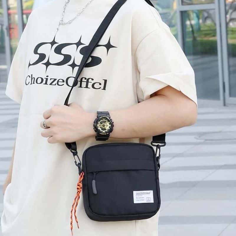 Hübsche quadratische Bauchtasche für Herren