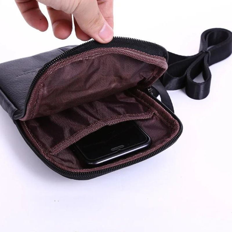 Bauchtasche aus Leder für Herren in Passgröße langlebig