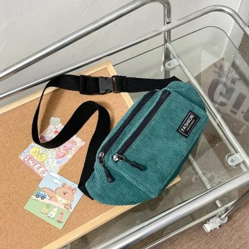 Grüne Samt-Bauchtasche Design